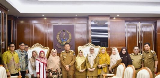 Dekan Fakultas Kedokteran Unhas Harap Pj Gubernur Prof Fadjry Djufry Beri Motivasi untuk Civitas Akademika di Dies Natalis ke-69 Tahun