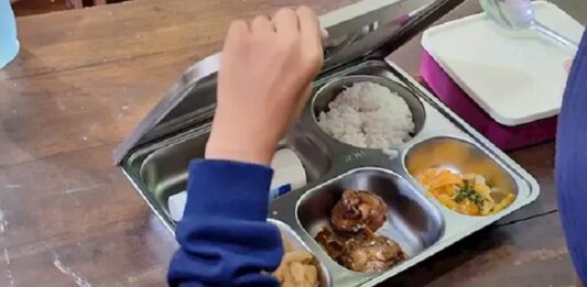 Puluhan Siswa Keracunan usai menyantap Menu Makanan Program MBG, Kepala Kantor Komunikasi Kepresidenan buka Suara