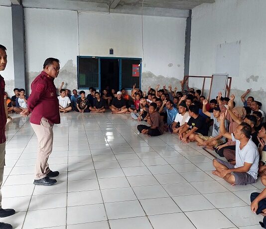 Lebih dekat dengan Warga Binaan, Lapas Kelas I Makassar gelar Sapa Pagi di Blok Hunian