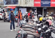 Tekan Pungutan Liar, Perumda Parkir Makassar Edukasi Juru Parkir di Pasar Butung