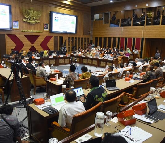 Rapor Pendidikan 2025, Komisi X DPR RI Dorong Pemanfaatan Teknologi