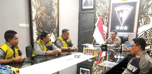 Jalin Sinergi dengan Sat Brimob Polda Sulsel, Perumda Parkir Makassar siap Tertibkan Jukir Liar