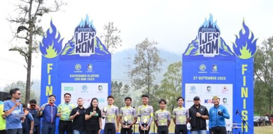 UNIKA Akhiri Mainsepeda Trilogy di Bluefire Ijen KOM 2025: Nikmati Sunrise of Java di Banyuwangi”