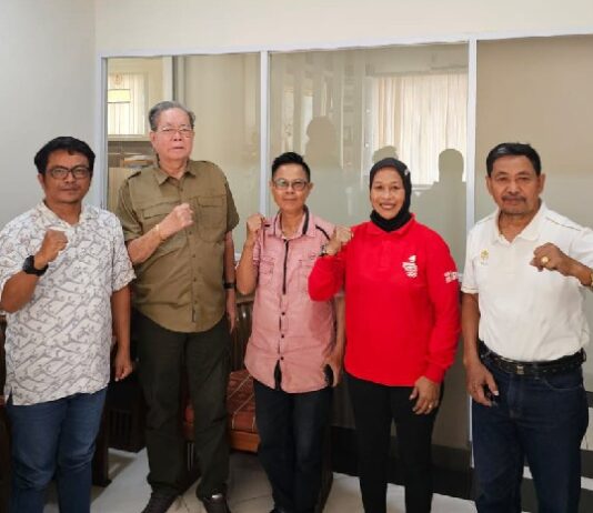 Kembali ke Kampung Halaman, Dua Pelatih asal Sulsel dapat Apresiasi dari Ketua Umum PABSI Eddy Simon