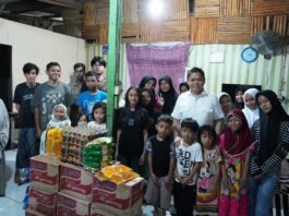 Yasir Machmud Anjangsana ke Panti Asuhan di HUT Gerindra ke -18