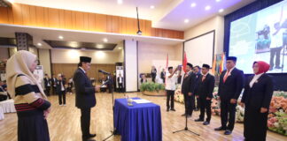 Rektor Unibos Lantik Pejabat Baru, Targetkan Penguatan Kepemimpinan Kampus