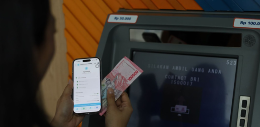 GoPay Hadirkan Tarik Tunai Tanpa Kartu di ATM BRI dan bank bjb Jelang Lebaran
