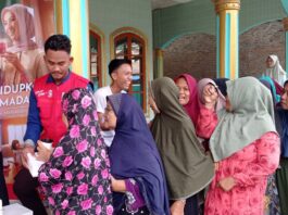 Teh Celup Sosro Bagikan 6.700 Paket Berbuka di Sumatera Utara dan Aceh, Merajut Kembali Kebersamaan dan Kehangatan di Bulan Suci