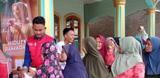Teh Celup Sosro Bagikan 6.700 Paket Berbuka di Sumatera Utara dan Aceh, Merajut Kembali Kebersamaan dan Kehangatan di Bulan Suci
