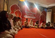 Berbagi Kebahagiaan Ramadan, Taruna Merah Putih Bukber Bersama Anak Panti Asuhan di Makassar