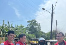 Bantu Pekerja Transportasi, PDI Perjuangan Makassar Salurkan Ratusan Voucher BBM Gratis