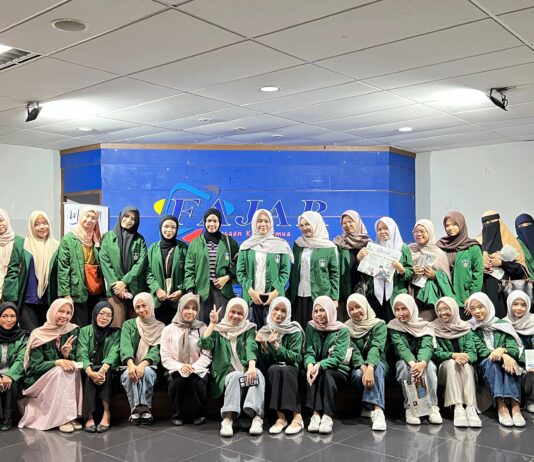 Dari Kampus ke Redaksi: Mahasiswa Ikom UMI Pelajari Dunia Jurnalistik
