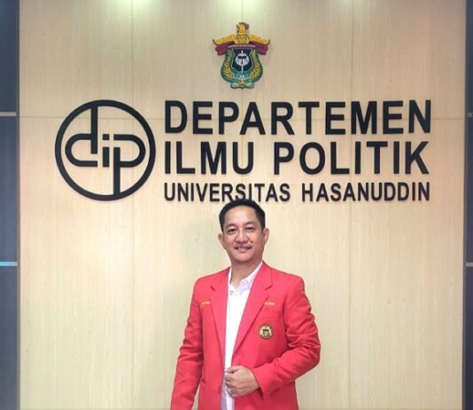 Raih Doktor Politik Unhas, Mujiburrahman Bedah Strategi Yasir Machmud Tumbangkan Dominasi Aristokrasi di Bone