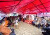 Gubernur Sulsel Hadir di Tengah Musibah Banjir Bone, Bawa Bantuan dan Santunan