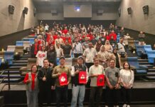 Telkomsel Ajak Pelanggan Prestige di Makassar Nonton Bareng Film Star Wars