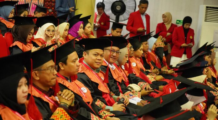 Alhamdulillah, Yasir Machmud Resmi Sandang Gelar Doktor di Unhas