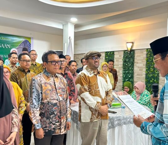 Hadiri Pelantikan CIDES Sulsel, Kepala BRIN, Arief Satria: ICMI Harus Jadi Pilar Inovasi dan Penggerak Ekonomi Daerah