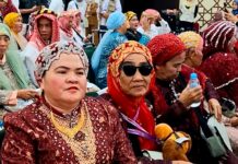 Ekspresi Bahagia Jemaah Haji Kloter 09 UPG, Hj. Dahliah: Blink-Blink Bukan Pamer