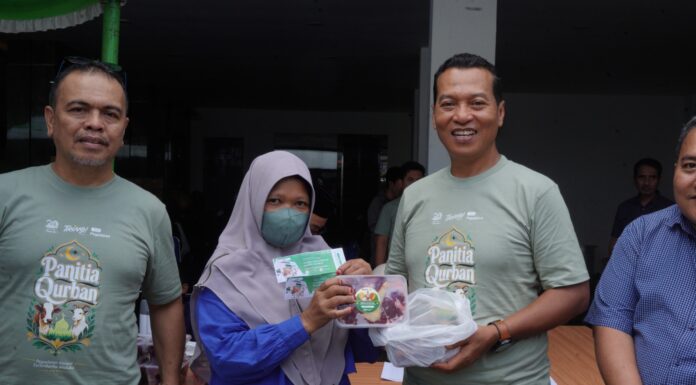 PT Pegadaian Kanwil VI Sulselbarra Maluku Salurkan Bantuan Sedekah Hewani pada Perayaan Iduladha 1447 H