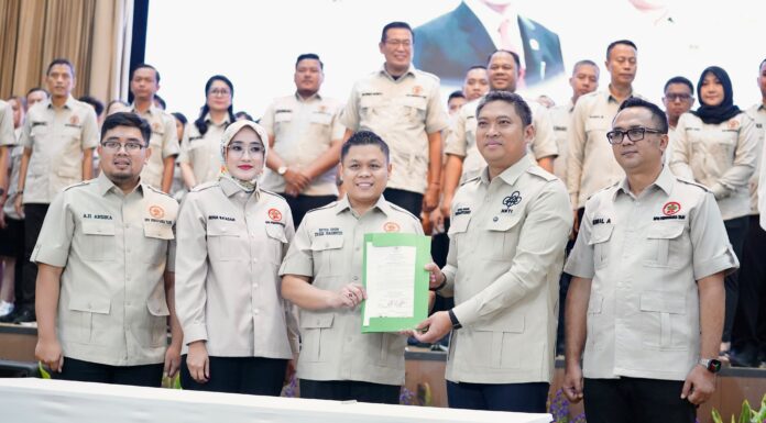 Wamentan Sudaryono lantik Yasir Machmud sebagai Pengusaha Tani HKTI