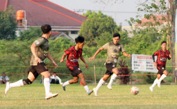 BERITA FOTO:Dokter Koboi FC Menang Telak 4-0 atas Aksara FC