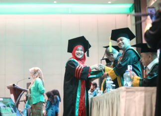 Wisuda Perdana 2026 STIE AMKOP Kukuhkan Lulusan S3, S2, dan S1