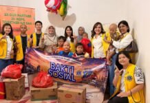 BERITA FOTO :Sambut Anniversary ke-17, Lions Club Makassar Mammiri Gelar Bakti Sosial di YKAKI
