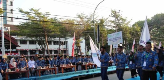 Jelang Pembukaan MTQ VIII KORPRI Nasional, 1.157 Peserta Ikuti Defile di Makassar